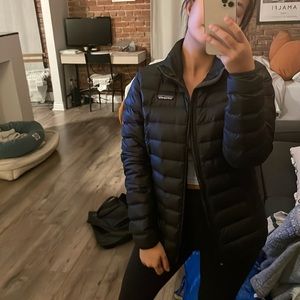 XS Black puffer Patagonia jacket